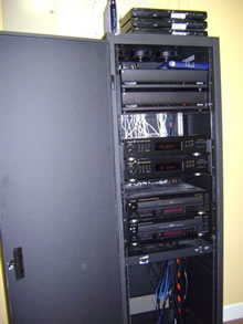 We placed the equipment in a rack and made the wiring neat.